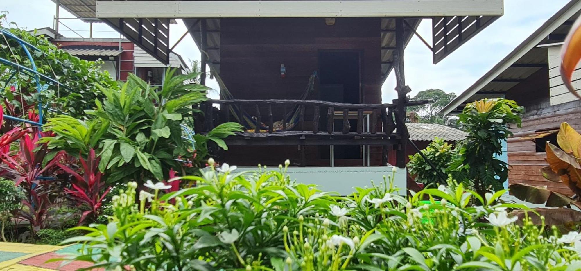 Wooden Hut Koh Kood Hotel Ko Kut Exterior photo